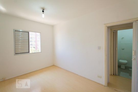 Quarto 1 de apartamento para alugar com 2 quartos, 62m² em Vila Deodoro, São Paulo