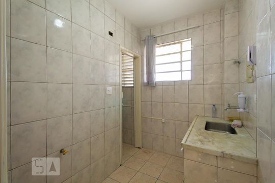 Cozinha de apartamento para alugar com 2 quartos, 62m² em Vila Deodoro, São Paulo