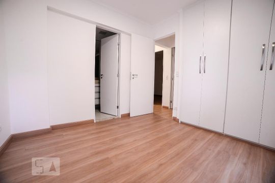 Suíte de apartamento para alugar com 3 quartos, 92m² em Indianópolis, São Paulo