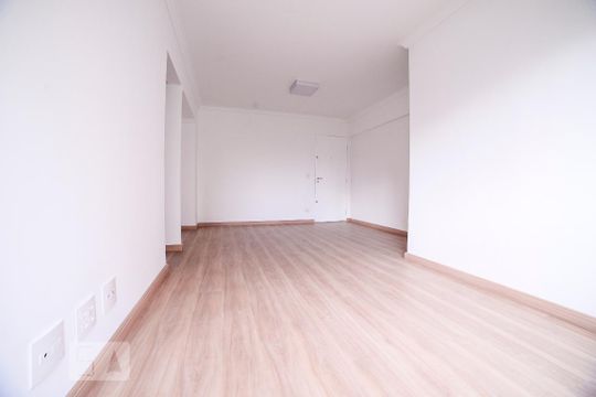 Sala de apartamento para alugar com 3 quartos, 92m² em Indianópolis, São Paulo