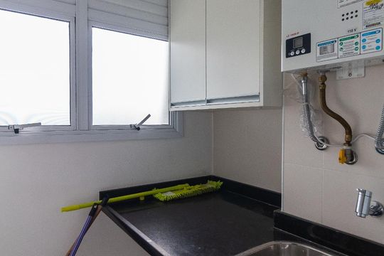 Área de Serviço de kitnet/studio para alugar com 1 quarto, 49m² em Vila Gertrudes, São Paulo