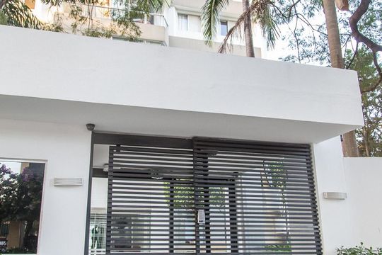 Fachada de apartamento para alugar com 2 quartos, 70m² em Indianópolis, São Paulo