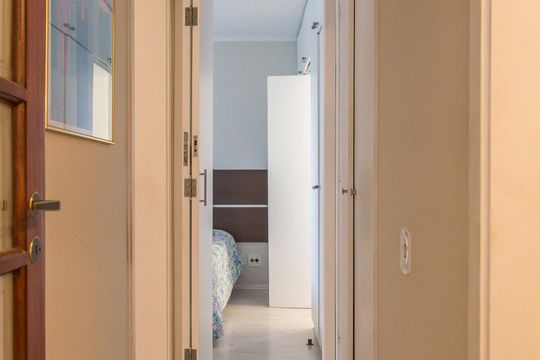 Corredor de apartamento para alugar com 2 quartos, 70m² em Indianópolis, São Paulo