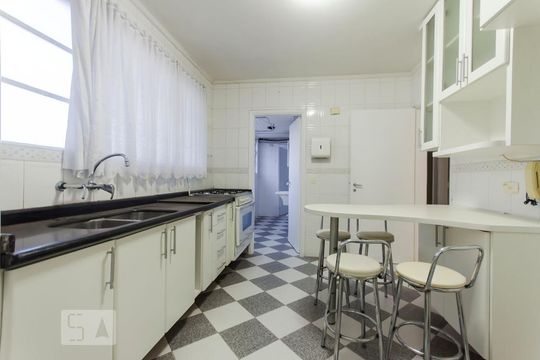 COzinha de apartamento à venda com 3 quartos, 104m² em Cerqueira César, São Paulo