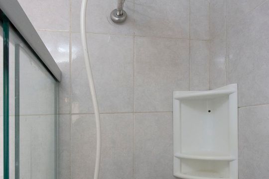 Banheiro de kitnet/studio à venda com 1 quarto, 30m² em Bela Vista, São Paulo