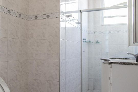 Banheiro de apartamento à venda com 3 quartos, 180m² em Santa Cecília, São Paulo