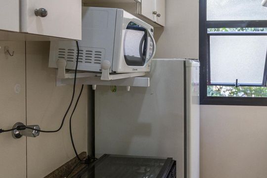 Cozinha de apartamento para alugar com 1 quarto, 40m² em Vila Nova Conceição, São Paulo