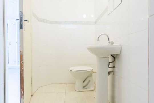 Banheiro de apartamento à venda com 1 quarto, 36m² em República, São Paulo
