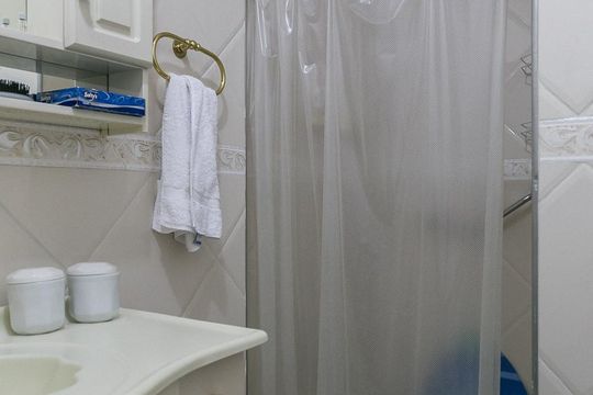 Banheiro de apartamento à venda com 2 quartos, 74m² em Vila Mascote, São Paulo