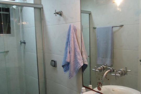 Banheiro de apartamento para alugar com 1 quarto, 40m² em Moema, São Paulo
