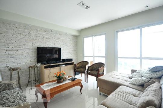 Sala de tv de apartamento para alugar com 3 quartos, 150m² em Parque Colonial, São Paulo