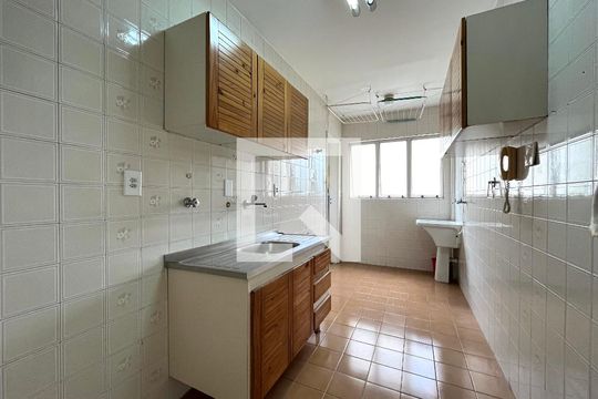 Cozinha de apartamento para alugar com 2 quartos, 55m² em Vila Mascote, São Paulo