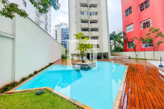 Área comum - Piscina de apartamento para alugar com 1 quarto, 58m² em Pinheiros, São Paulo