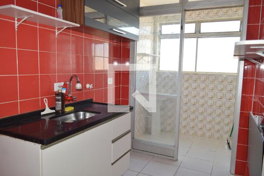 Cozinha de kitnet/studio para alugar com 1 quarto, 48m² em Cambuci, São Paulo