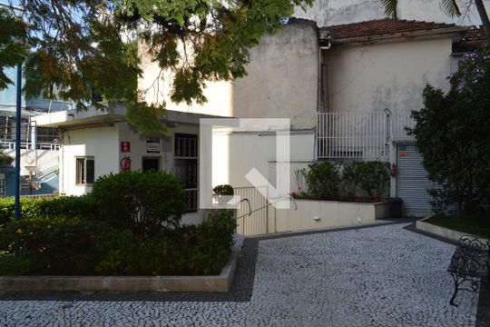 Fachada de kitnet/studio para alugar com 1 quarto, 48m² em Cambuci, São Paulo