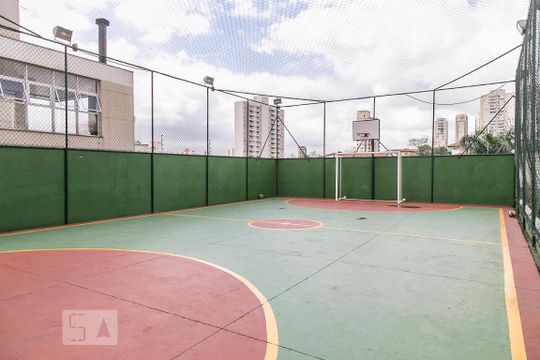 Quadra de apartamento para alugar com 3 quartos, 64m² em Bosque da Saúde, São Paulo