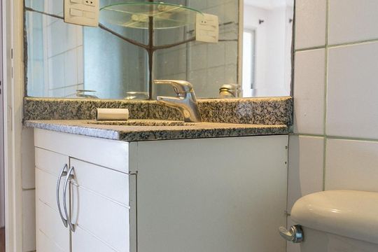 Banheiro de apartamento para alugar com 3 quartos, 64m² em Bosque da Saúde, São Paulo