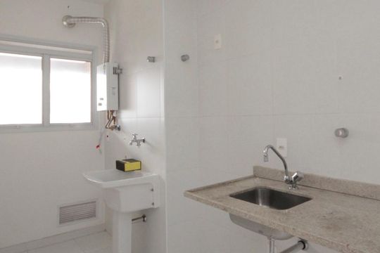 Cozinha de apartamento para alugar com 1 quarto, 40m² em Centro, São Paulo