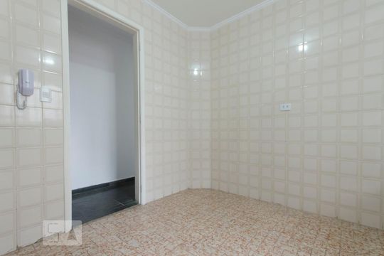 Cozinha de apartamento à venda com 2 quartos, 60m² em Parada Inglesa, São Paulo
