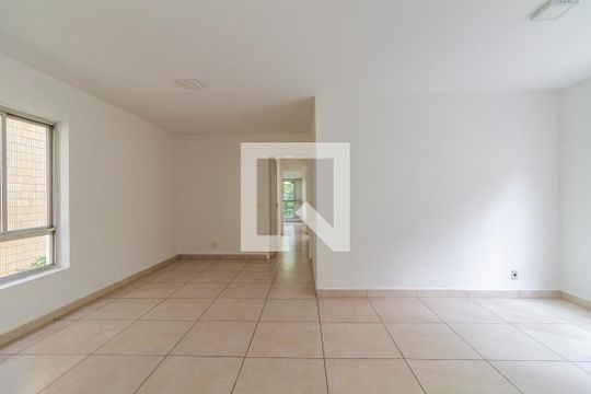Sala de apartamento para alugar com 3 quartos, 157m² em Paraíso, São Paulo