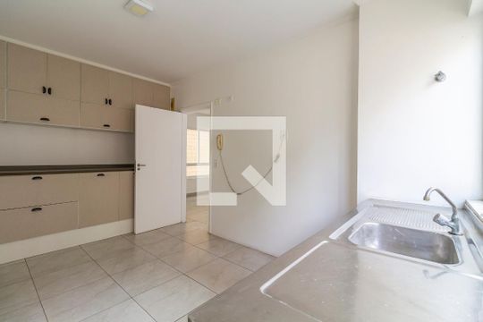 Cozinha de apartamento para alugar com 3 quartos, 150m² em Paraíso, São Paulo