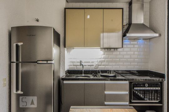 Varanda de kitnet/studio para alugar com 1 quarto, 37m² em Vila Cordeiro, São Paulo
