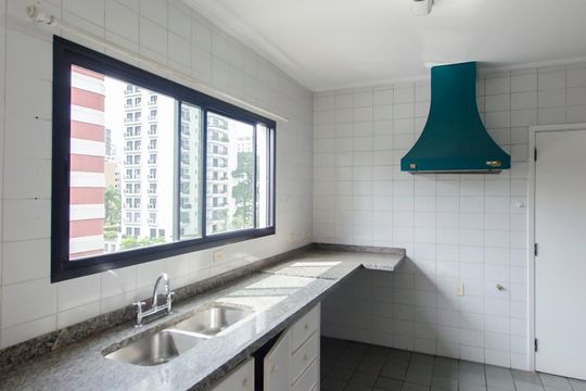 Cozinha de apartamento à venda com 3 quartos, 146m² em Real Parque, São Paulo