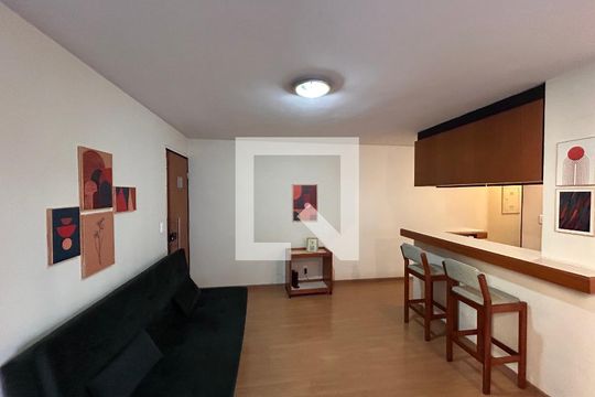 Sala  de apartamento para alugar com 1 quarto, 50m² em Campo Belo, São Paulo