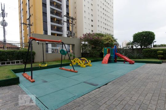 Playground de apartamento para alugar com 3 quartos, 90m² em Santa Teresinha, São Paulo