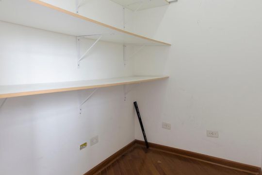 Quarto de de serviço de apartamento para alugar com 3 quartos, 90m² em Santa Teresinha, São Paulo