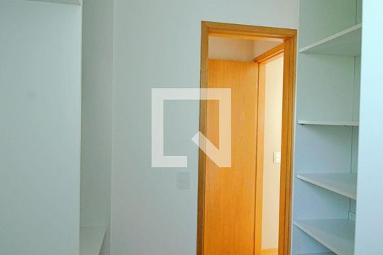 Closet  de apartamento para alugar com 2 quartos, 83m² em Vila Andrade, São Paulo
