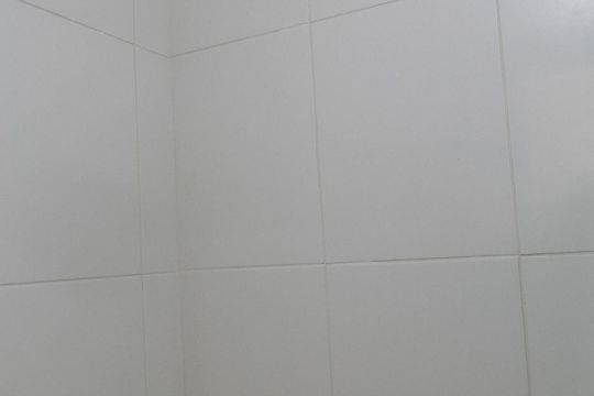 Banheiro de kitnet/studio à venda com 1 quarto, 28m² em Bela Vista, São Paulo