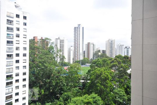 vista de apartamento à venda com 3 quartos, 300m² em Vila Suzana, São Paulo