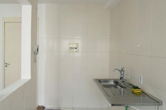 Cozinha de apartamento à venda com 2 quartos, 54m² em Ponte Grande, Guarulhos