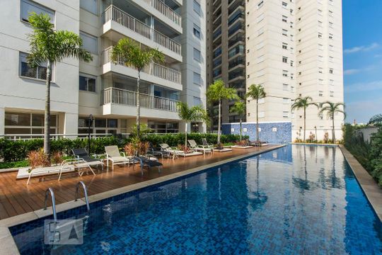 Piscina de apartamento para alugar com 2 quartos, 63m² em Água Branca, São Paulo
