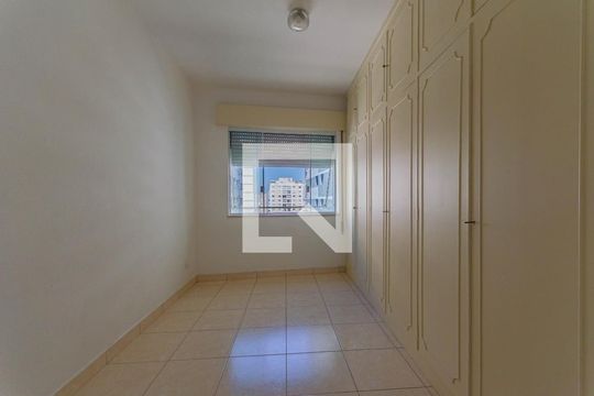 Quarto de apartamento para alugar com 1 quarto, 53m² em Vila Mariana, São Paulo