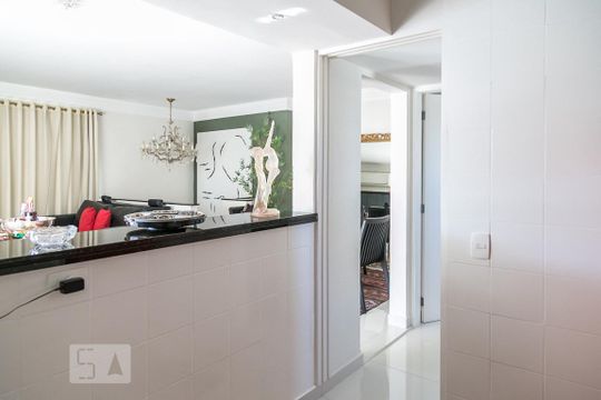 Cozinha 2 de apartamento para alugar com 2 quartos, 220m² em Pinheiros, São Paulo