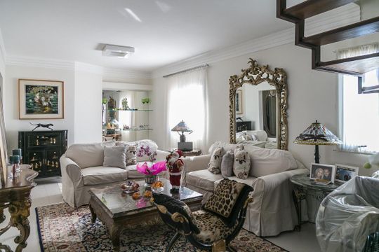 Apartamento para alugar com 2 quartos, 220m² em Pinheiros, São Paulo