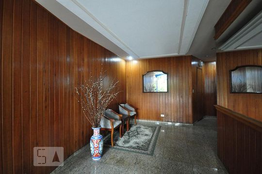 hall social de apartamento para alugar com 2 quartos, 65m² em Vila Olímpia, São Paulo