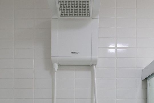 Banheiro de kitnet/studio à venda com 1 quarto, 30m² em Perdizes, São Paulo