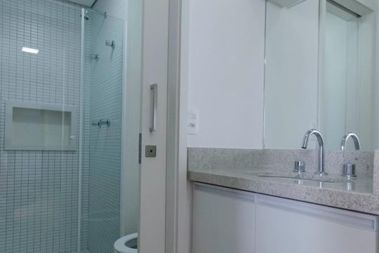 Banheiro de apartamento à venda com 1 quarto, 36m² em Perdizes, São Paulo