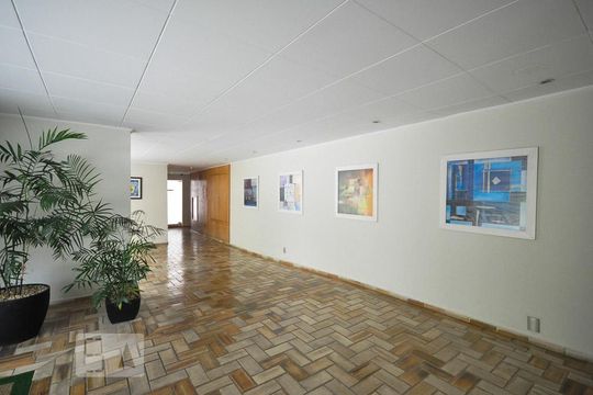 hall social de apartamento para alugar com 2 quartos, 57m² em Cidade Monções, São Paulo
