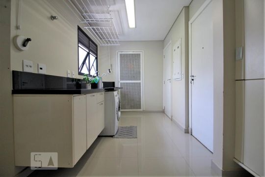Área de serviço de apartamento à venda com 4 quartos, 300m² em Vila Andrade, São Paulo