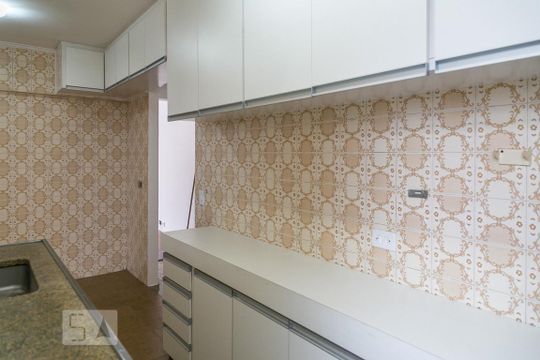 Cozinha de apartamento para alugar com 3 quartos, 94m² em Perdizes, São Paulo
