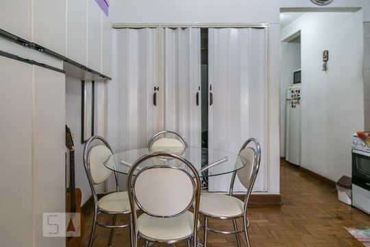 Mesa de kitnet/studio à venda com 1 quarto, 31m² em Vila Buarque, São Paulo