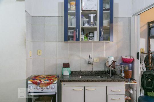 Cozinha de kitnet/studio à venda com 1 quarto, 31m² em Vila Buarque, São Paulo