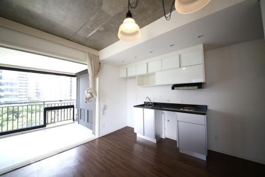 Sala - Cozinha  de kitnet/studio à venda com 1 quarto, 62m² em Cidade Monções, São Paulo