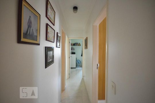 corredor de apartamento à venda com 3 quartos, 94m² em Vila Suzana, São Paulo