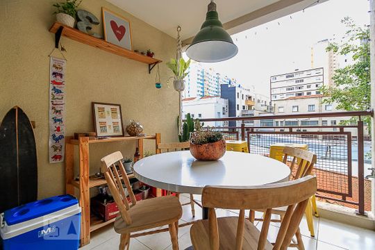Varanda de apartamento para alugar com 2 quartos, 67m² em Pinheiros, São Paulo