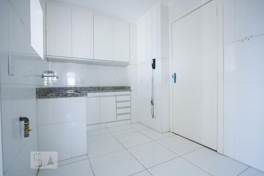 Cozinha de apartamento para alugar com 3 quartos, 90m² em Vila Cruzeiro, São Paulo